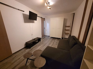 Garsonieră decomandată Lipovei 