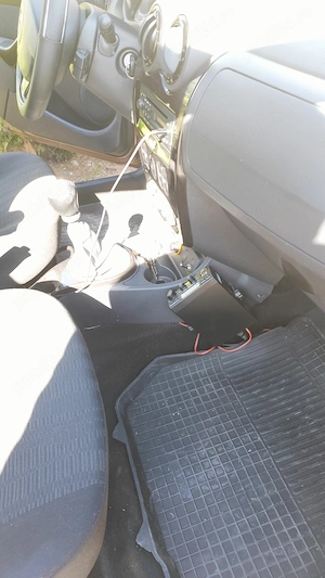 Dacia Duster 2010 1,5dci 4 2 - imagine 9