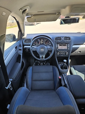 VW Golf 6 1.4TSI TEAM Parkassist ÎncălzireScaune DubluClima Bluetooth ComenziVolan Euro5  - imagine 5