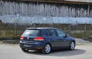 VW Golf 6 1.4TSI TEAM Parkassist ÎncălzireScaune DubluClima Bluetooth ComenziVolan Euro5  - imagine 4