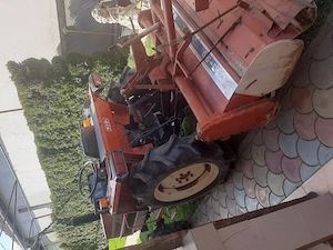 Vând tractor yanmar cu freză, plug cu două trupite și remorcă.  - imagine 4