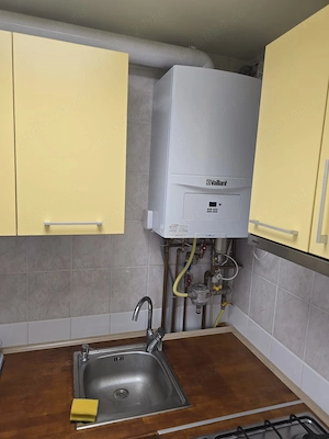 Apartament 1 camera decomandat Bucovina etaj 1 amenajat integral centrala proprie mobilat utilat - imagine 2