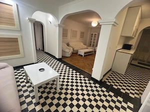 Apartament 3 camere, ultracentral, cu balcon, Pitesti - imagine 4