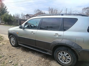 Vând suv rexton - imagine 2