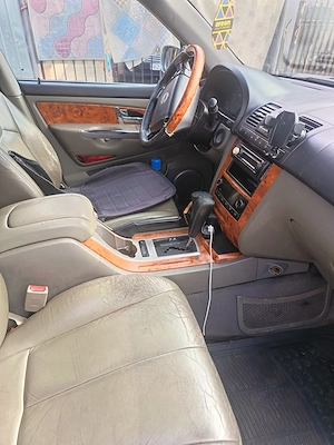 Vând suv rexton - imagine 4