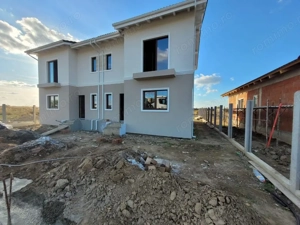 Duplex Superb în Moșnița Nouă, lângă M.City LOCAȚIE EXCELENTĂ! Comisio - imagine 2