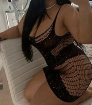 Monika pentru Câteva zile la tine în oraș te aștept să ne cunoaștem Fac și deplasări - imagine 2