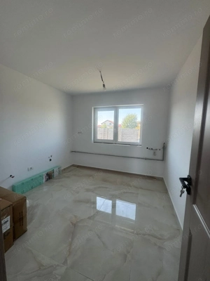 Duplex - 4 camere - Comision 0 - Moșnița Nouă, situat aproape de 4 ben - imagine 4