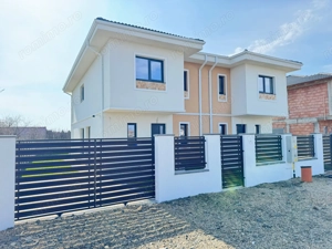 Duplex Mosnita 4 camere 2 bai Asfalt Toate utilitatile - imagine 2