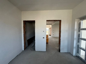 Duplex modern de vanzare in Mosnita Noua aproape de Centura Kaufland - imagine 8