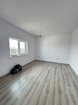 Duplex pe parter cu 3 camere 112.000 - imagine 6