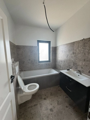 Duplex 4 camere 3 bai Toate utilitatile Mosnita - imagine 13