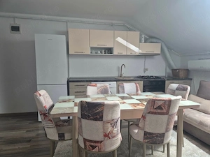 Vand Apartament in Cartier Aurel Vlaicu langa Parcarea deTaxi LebadaApartamentul se vinde la cheie! - imagine 7