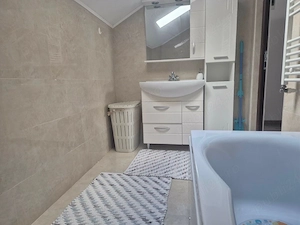 Vand Apartament in Cartier Aurel Vlaicu langa Parcarea deTaxi LebadaApartamentul se vinde la cheie! - imagine 6