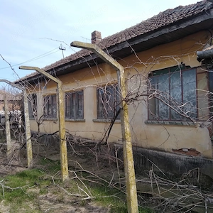 Casă  mare de vânzare  - imagine 2