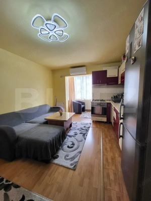 Apartament cu 2 camere, 40 mp, zona Micro 3 - imagine 2