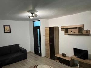 Garsonieră spațioasă de închiriat Apărătorii Patriei - Loc de parcare