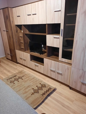 Inchiriez Garsoniera zona Rogerius - imagine 4