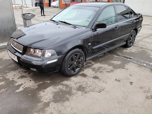 Vand autoturism Volvo S 40 din 2002, motorizare 1,6 benzina cu instalatie GPL, km 304.835 - imagine 2