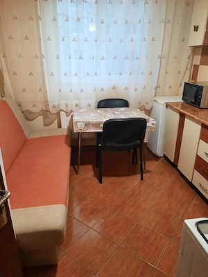 Inchiriez Garsoniera zona Rogerius - imagine 6