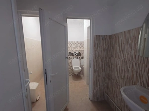 Spatiu pentru birouri km 0 Brad - imagine 7