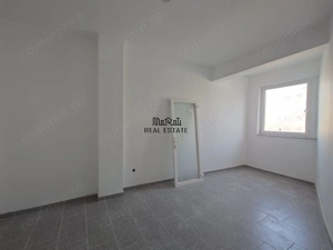 Spatiu pentru birouri km 0 Brad - imagine 5