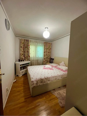 Vand apartament 2 camere - zona Burdujeni - imagine 2