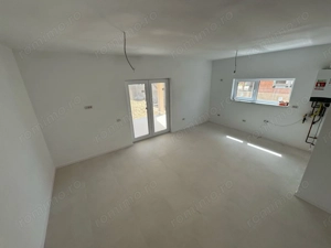 Duplex P+M Toate Utilitatile - La astfalt - Mosnita Noua - imagine 4
