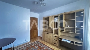 Apartament utilat 4 camere 98 mpu balcon inchis zona Vasile Aaron - imagine 2