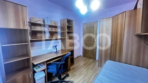 Apartament utilat 4 camere 98 mpu balcon inchis zona Vasile Aaron - imagine 3