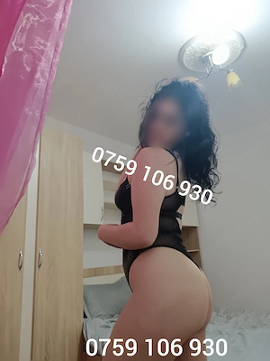 "Bruneta creață" piercing in limbă  - imagine 3