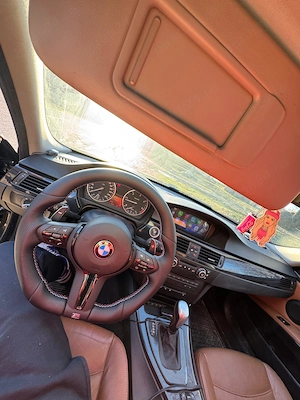 Vând BMW E90 d FACELIFT din 2010 mașina merge foarte bine  - imagine 5
