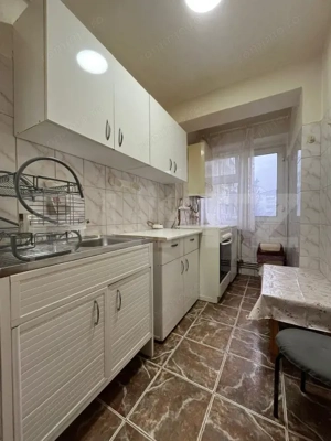 Apartament 2 camere, etaj 1 – mobilat și utilat, centrală proprie, zonă Micro 6 - imagine 4