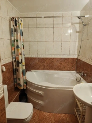 2 camere decomandat, centrala proprie, etaj 2, zona Mall Vitan - imagine 3