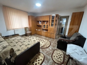 Apartament 2 camere, etaj 1 – mobilat și utilat, centrală proprie, zonă Micro 6 - imagine 3