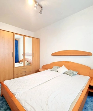 Apartament cu o camera de vanzare in zona Complex Studentesc