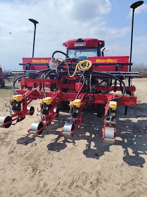 Semanatoare  matermacc  pentru semănat roși, ceapa, pepeni, etc