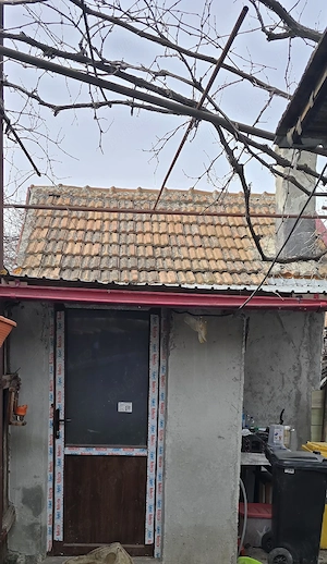 vând teren cu casă construită în 1961 - imagine 5