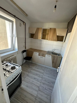 inchiriem ap. zona nord , etaj, 32m.p. , mobilat si utilat 