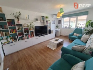 Apartament cu 3 camere de vanzare in zona Soarelui