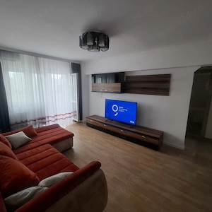 Inchiriez Ap3 camere renovat+loc de parcare Campia Liberatii sector3 zona IOR - imagine 4