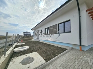 Casa eficienta energetic, noua, cu pod mansardabil generos - imagine 2