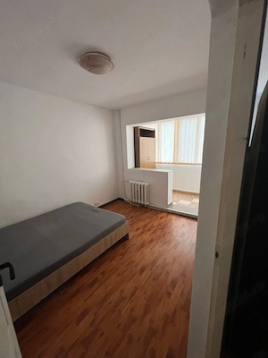 Apartament 2 cam de inchiriat Cantemir - imagine 4