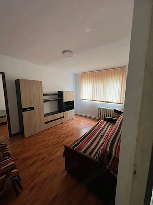 Apartament 2 cam de inchiriat Cantemir - imagine 3