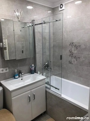 Garsoniera in zona Universitate