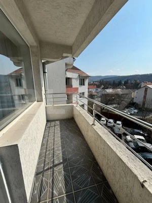 APARTAMENT CU 3 CAMERE, ZONA ULTRACENTRALA  - imagine 9