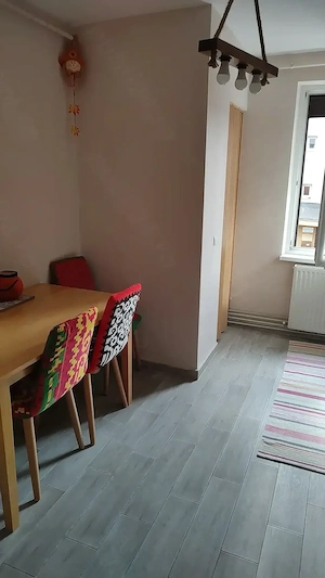 Proprietar, vand apartament 2 camere decomandate, etaj 1