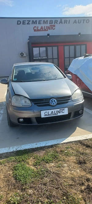 Dezmembram VW Golf 5 1.6 BSE cod cutie JHT