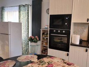 Anunț casa de vânzare. Tip imobil: vilă P+1.An construcție 2020. Sup 187 mp,la sol 78 mp.teren intra - imagine 4