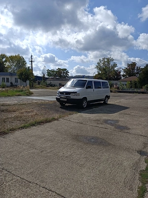 Vând Transporter T4  4+1 locuri autoritară în acte. - imagine 4